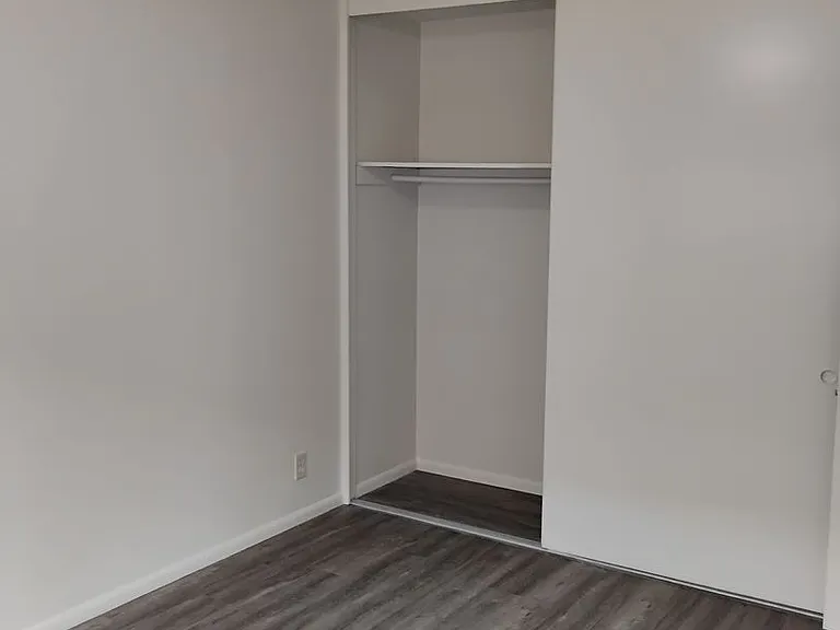 5311 Lexington Ave — Photo 11