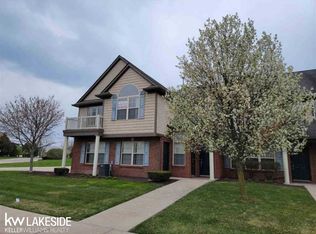 33102 Redstone Dr, Chesterfield, MI 48047