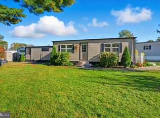 735 Woodside Dr, Mullica Hill, NJ 08062