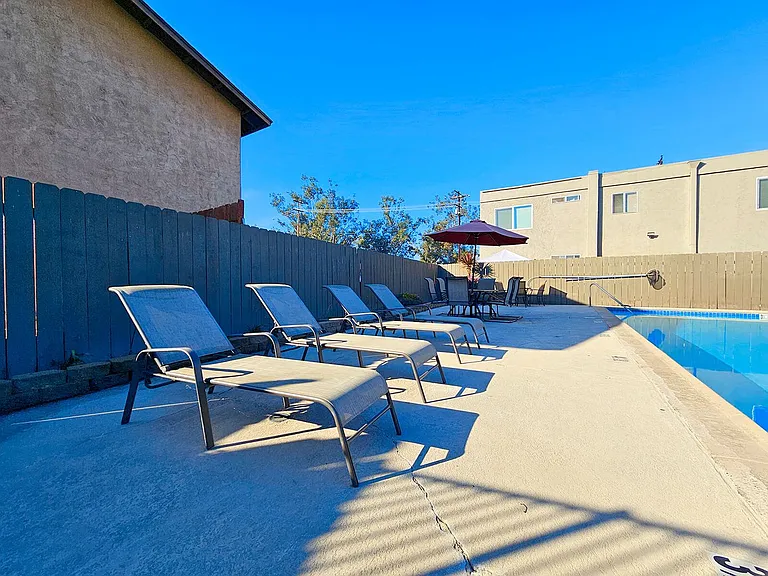 Sandalwood Apartments — Photo 46