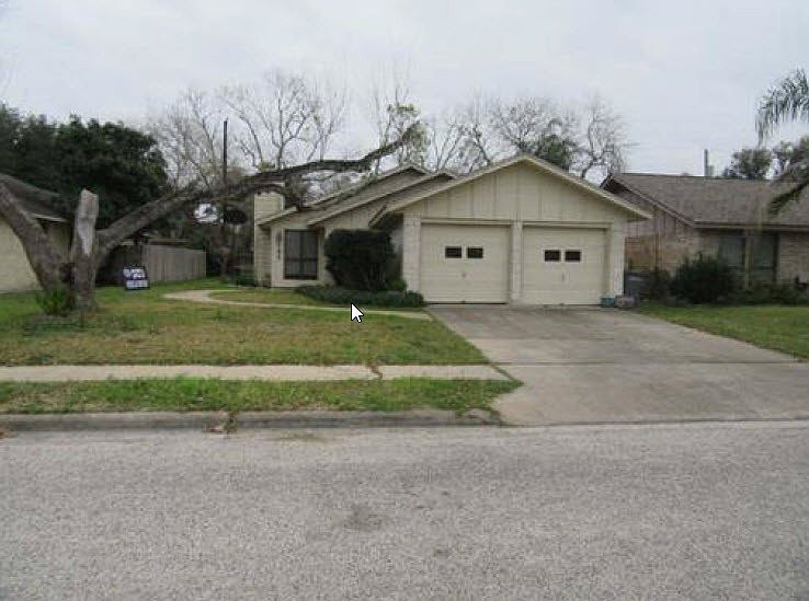 1st image of 107 Kensington Dr