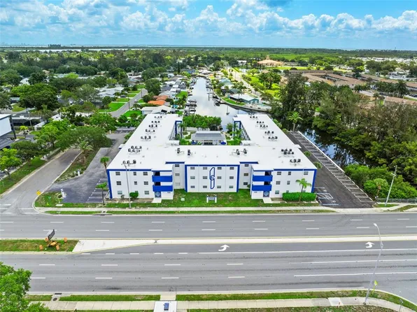 350 79th Ave N APT 134, Saint Petersburg, FL 33702