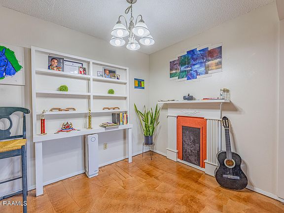 5th image of 200 Lodge Dr APT 305