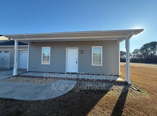 800 Phillips Rd, Selma, NC 27576