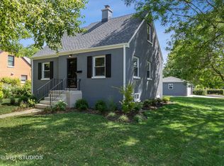 139 S Pine Ave, Arlington Heights, IL