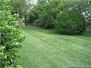 5th image of 3738 Rosemont Blvd