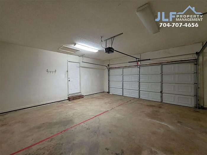 1225 Beard St — Photo 15