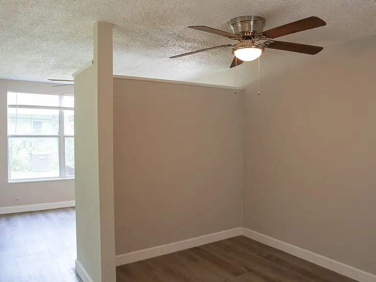 2177 Longwood Lake Mary Rd #3 — Photo 9