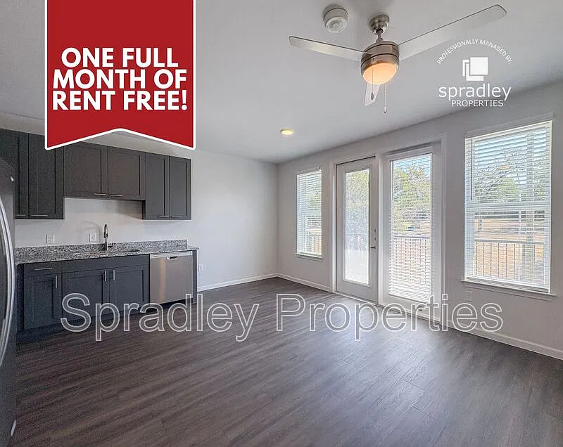 3 bed, 2.0 bath, 1090 sqft, $1,599 — Photo 1