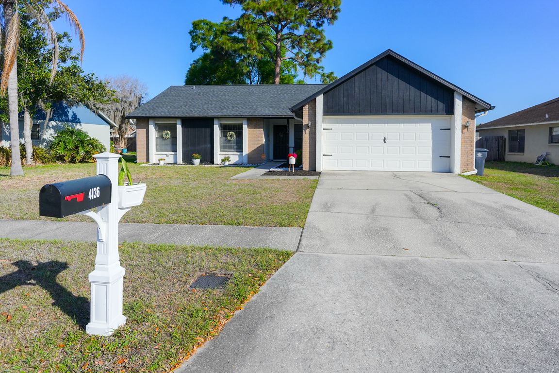 home-for-sale-spring-way-cir-valrico-fl-04