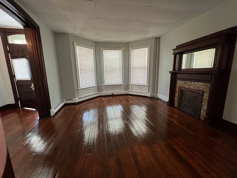 1053 Park Ave — Photo 3