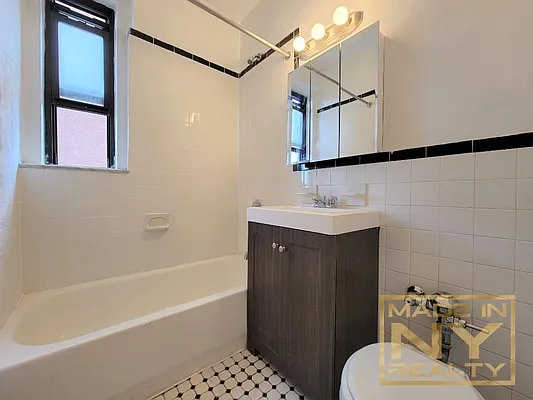 Rented by Made In NY Realty | media 7