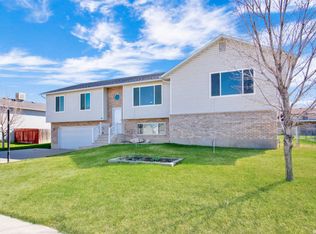 1126 N 750 W, Clinton, UT 84015