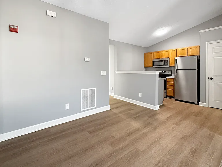 Cross Lake Apartments — Photo 79