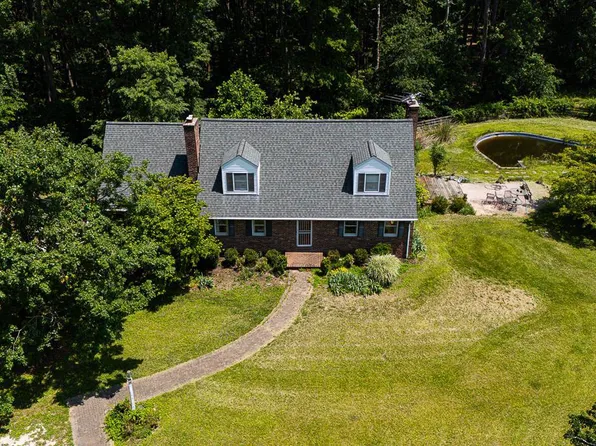 16421 Cedar Grove Rd, Sparks, MD 21152