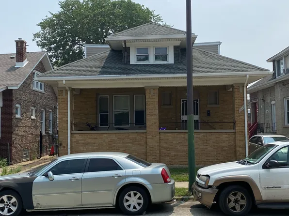 2517 E 72nd Pl, Chicago, IL 60649