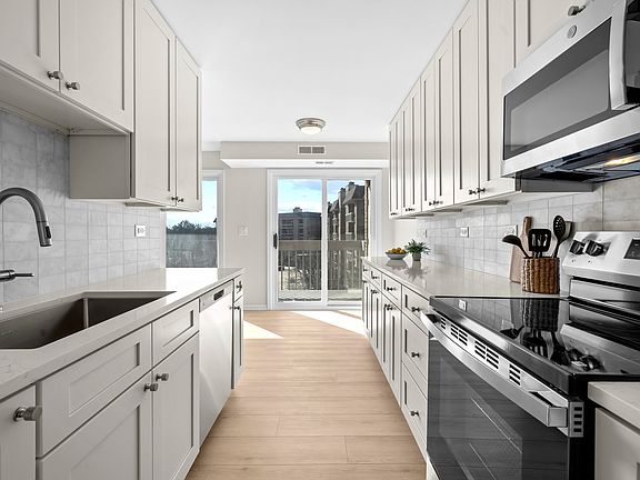 2nd image of 1250 Rudolph Rd APT 4F