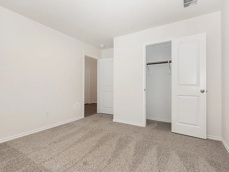 3928 Amethyst Dr — Photo 25