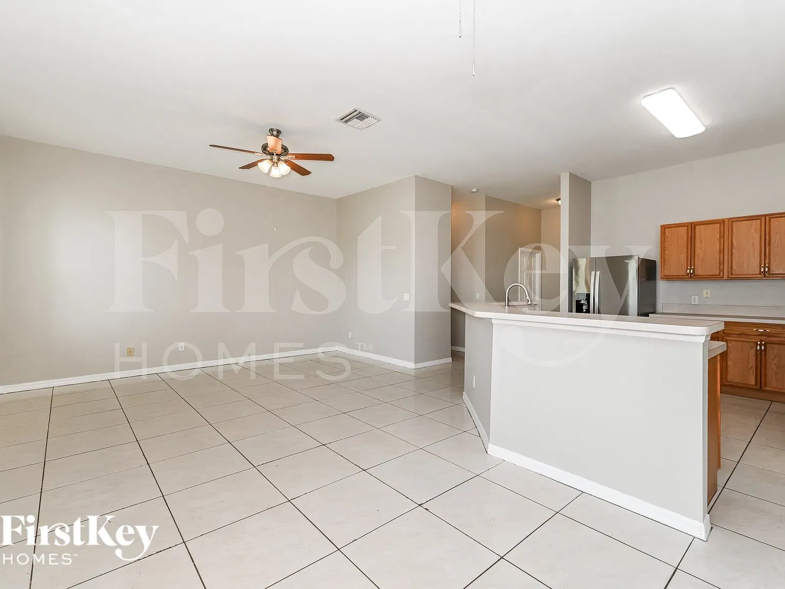 3 bed, 2.0 bath, 2108 sqft, $2,205 — Photo 4