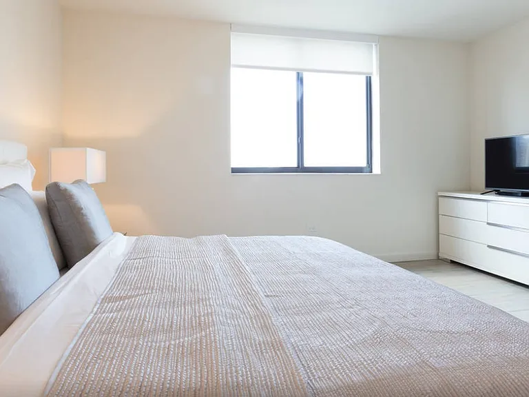999 SW 1st Ave #20 — Photo 20