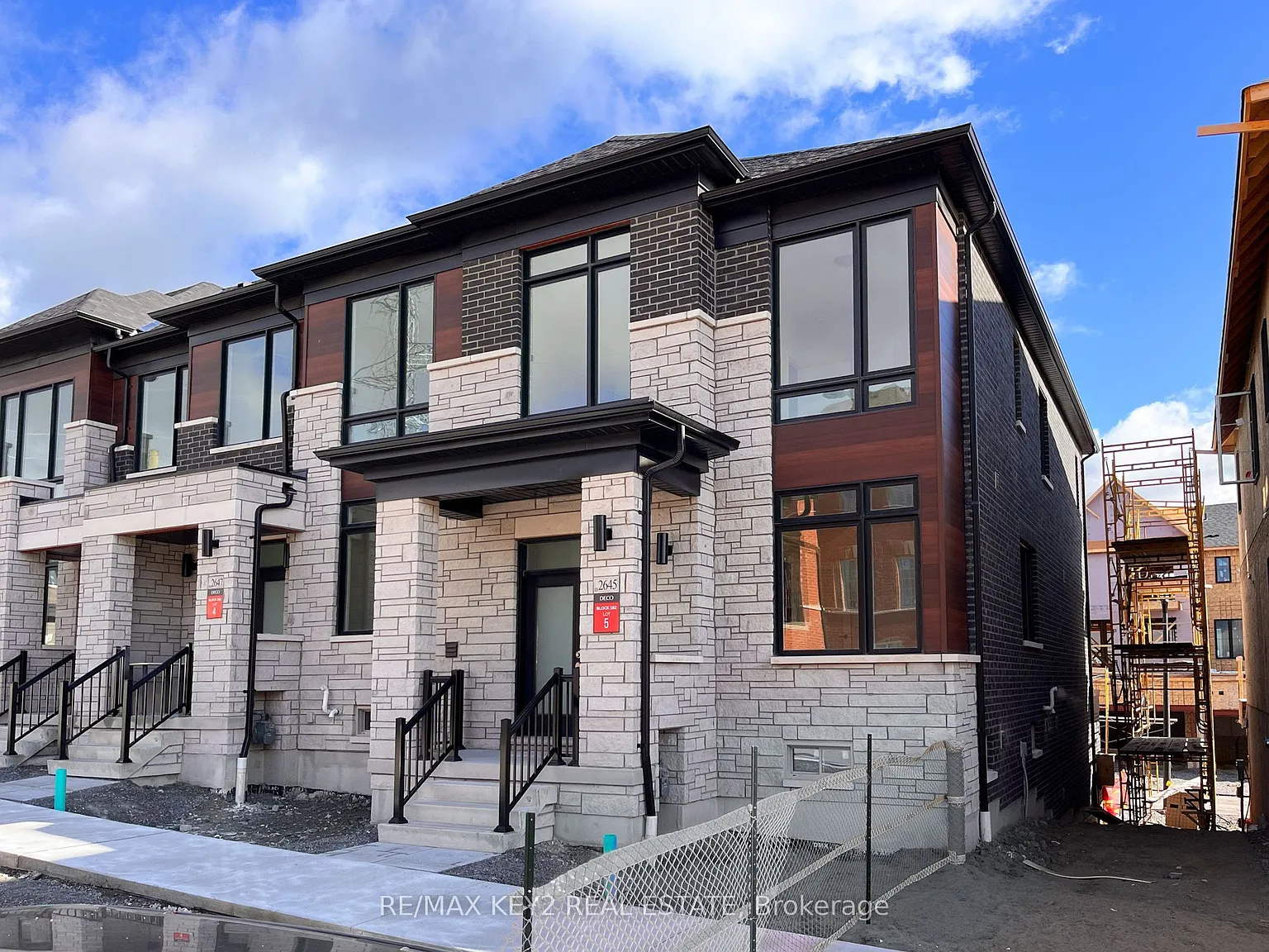 4 bed, $3,350 — Photo 1