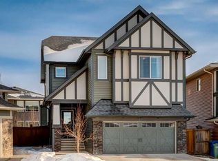 26 W Mount Rae Ter, Okotoks, AB T1S 0M6