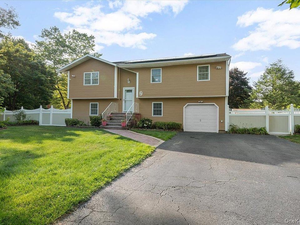 1st image of 17 Nottingham Drive