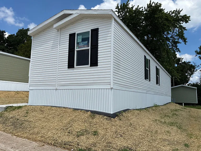 7322 Clark St — Photo 2