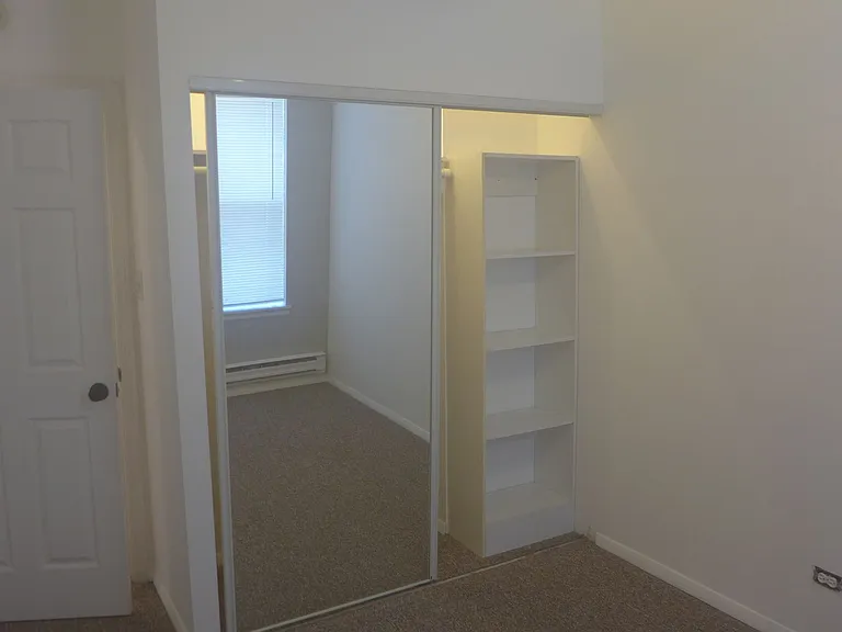 808-12 W Junior Terrace — Photo 11