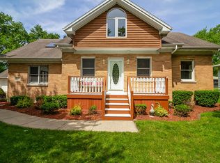 825 S Cedar Rd, New Lenox, IL 60451