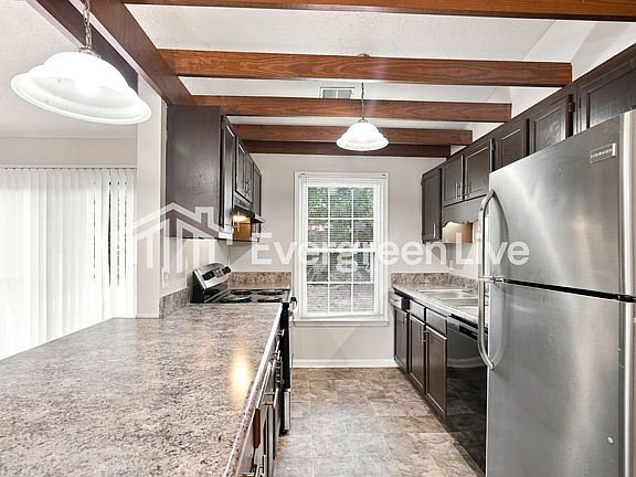 5th image of 2020 Greenwyche Ave