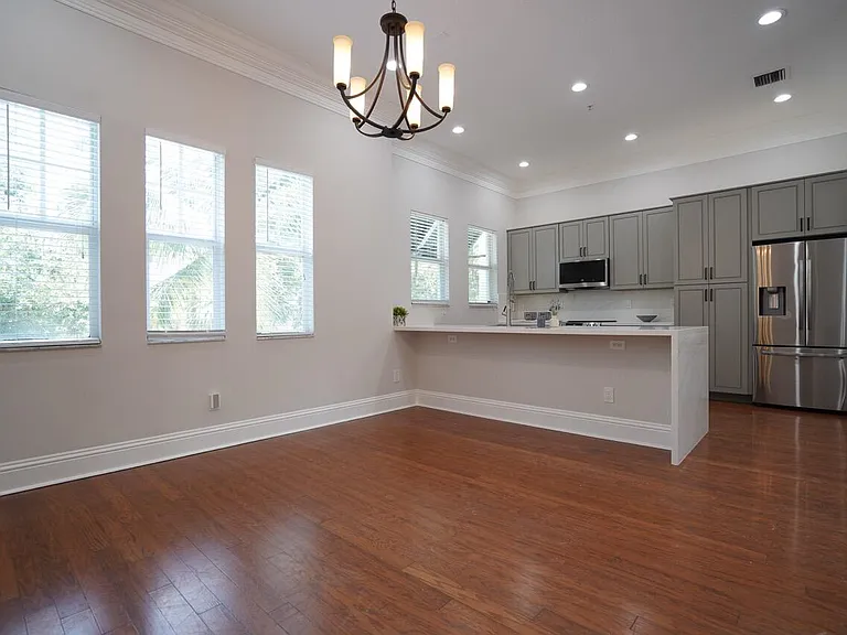 214 S Latitude Cir — Photo 8