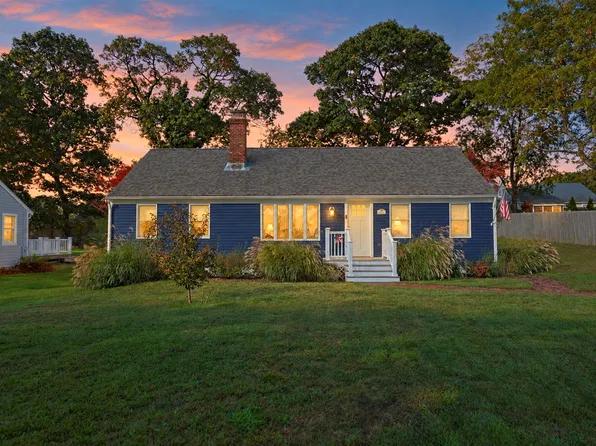 111 Fifth Avenue, West Hyannisport, MA 02672