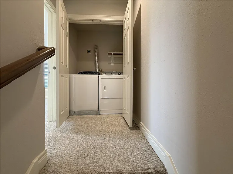 2612 Edgefield Lakes Dr — Photo 31