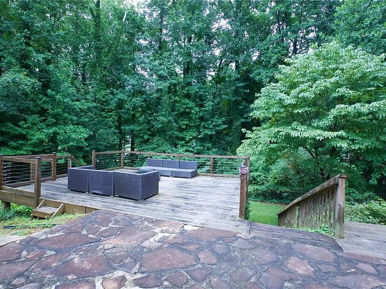 3328 Mountain Hollow Dr — Photo 20