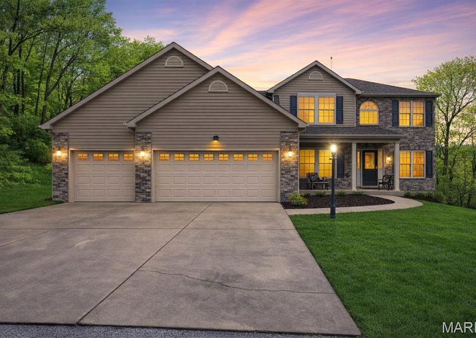1st image of 121 Fischer Valley Dr