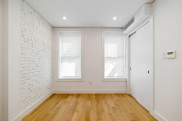 Rented by REAL New York | media 6