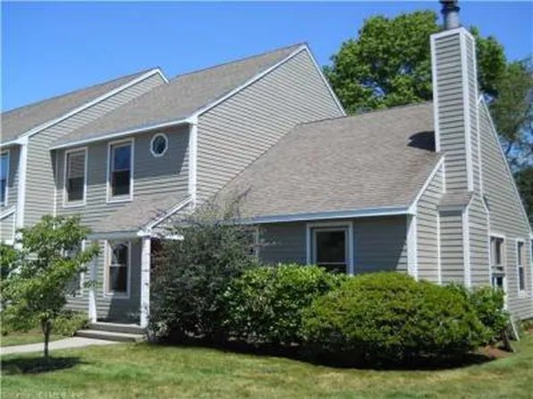 17 Michelle Ln, Mystic, CT 06355