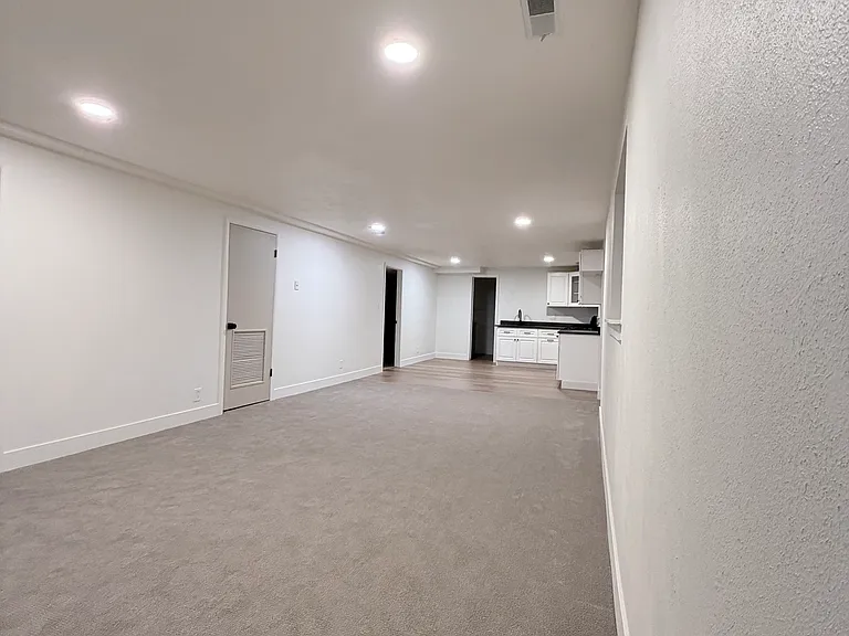 Living Room/Dining/Kitchen