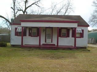 242 E Walnut St, Gloster, MS 39638