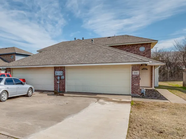 2816 Sunset Strip Dr, Red Oak, TX 75154