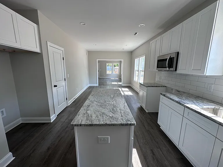 4308 Peachtree Ave — Photo 6