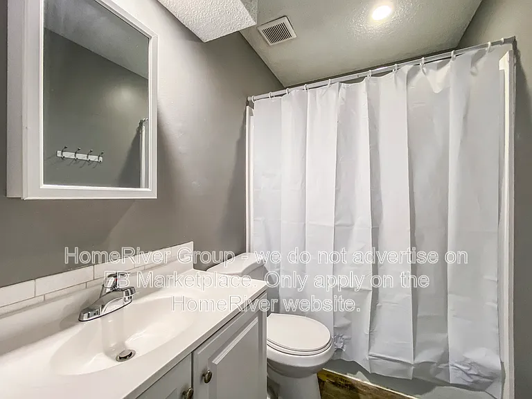 4344 Parallel Pkwy — Photo 15