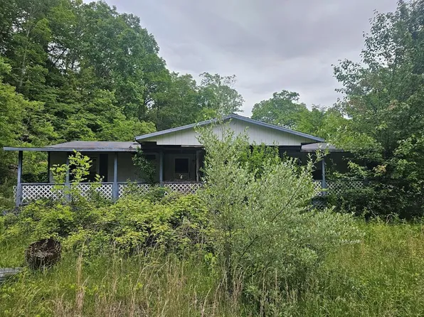 318 Lost Rd, Richlands, VA 24641