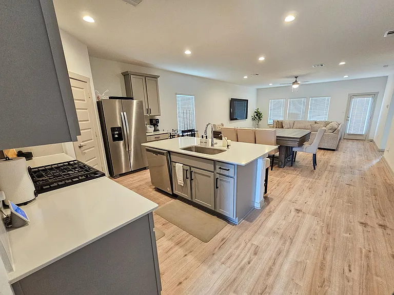 1507 Maple Ridge Dr — Photo 3