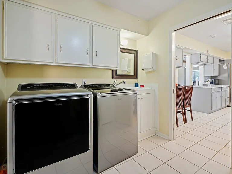 1218 S Johnson St — Photo 29