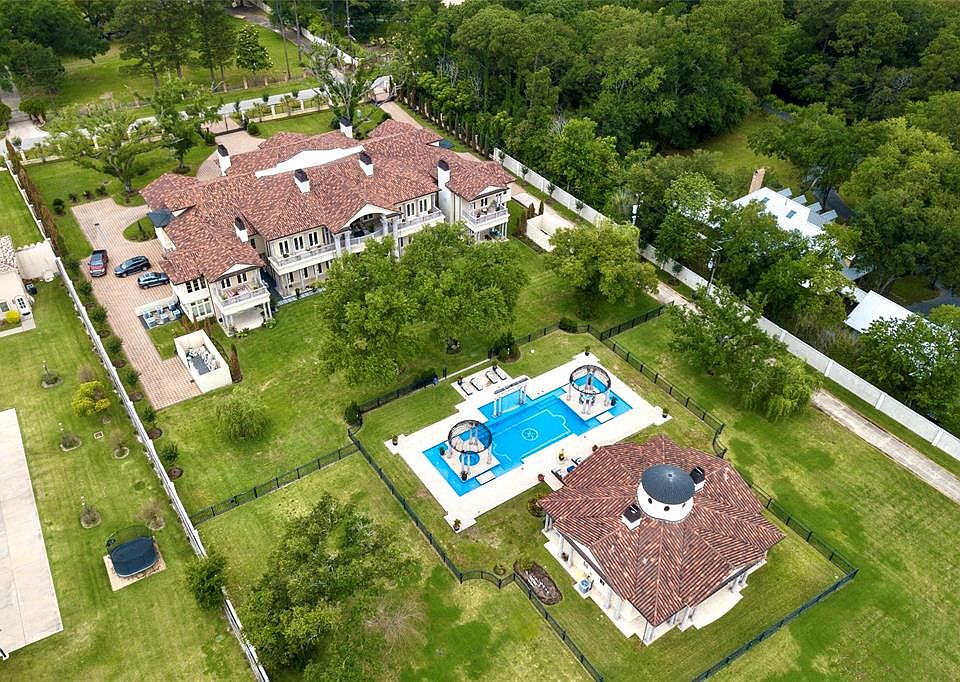 6 W Rivercrest Dr Houston Tx 77042 Zillow