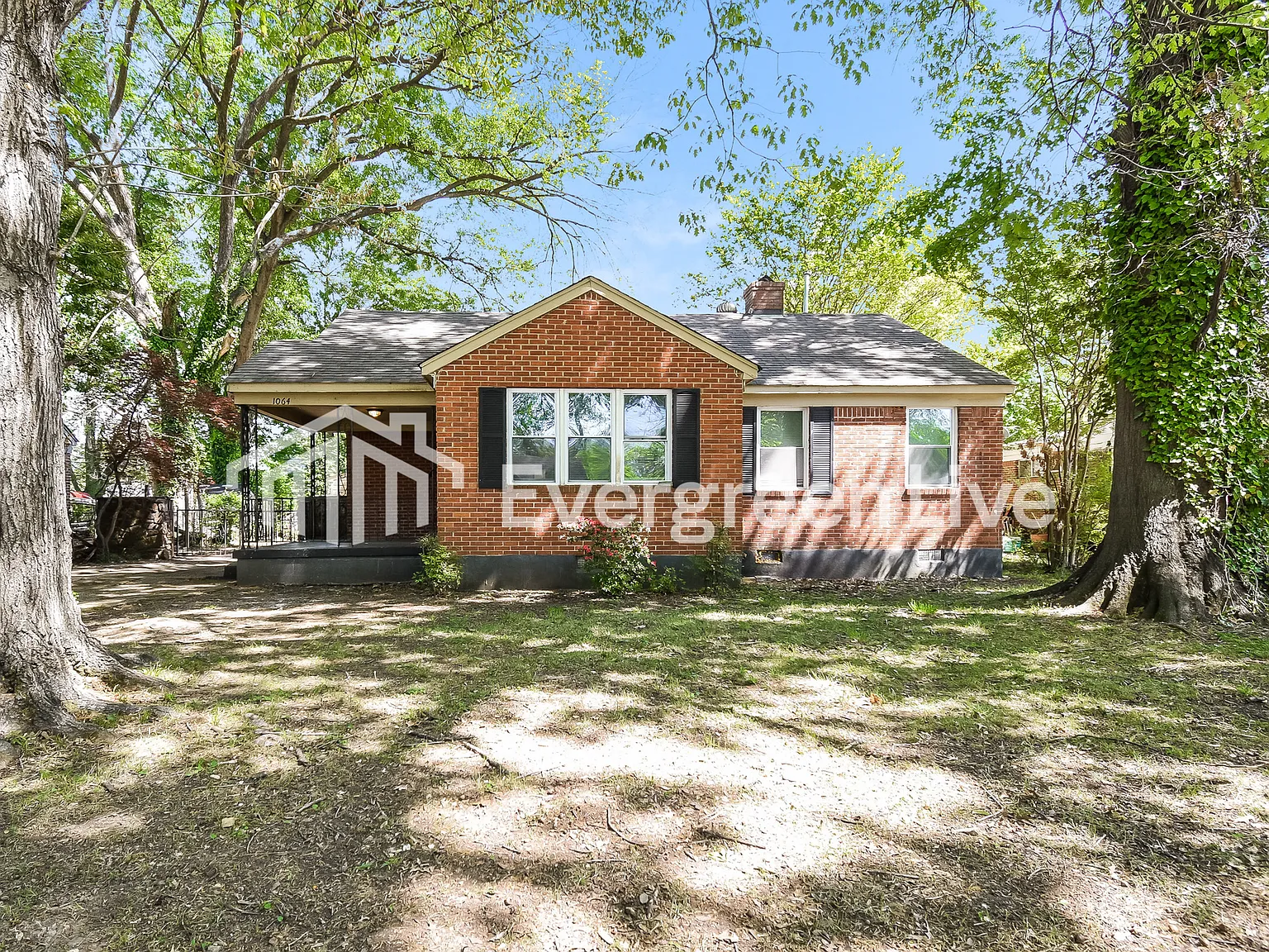 3 bed, 2.0 bath, 1688 sqft, $1,345 — Photo 1