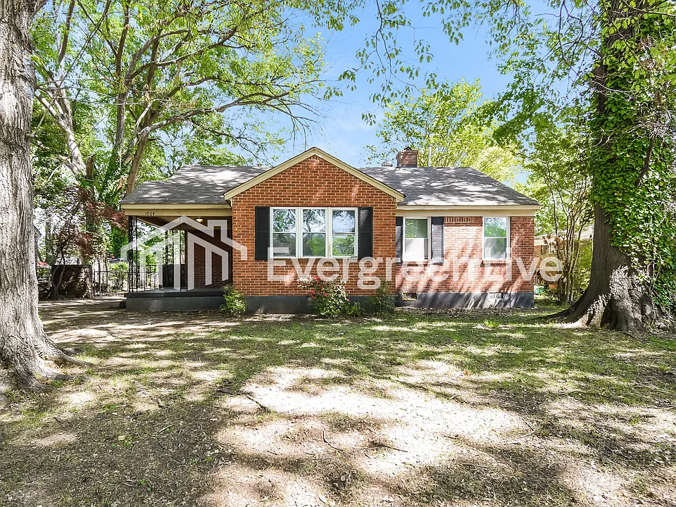 1064 Bonnie St