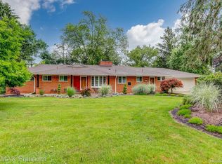 33117 Hopecrest Ct, Farmington Hills, MI 48336